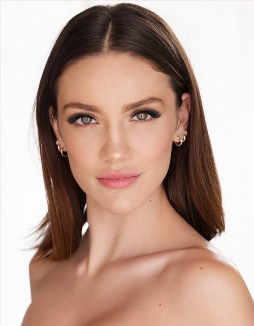 CAROLINE MARCUSSI (Foto 17)