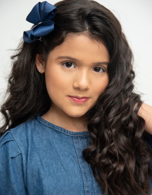 ANA LIVIA LIMA