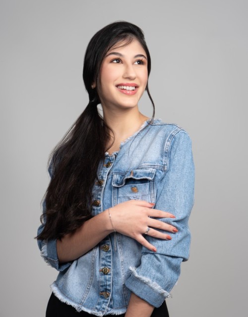 ANA GABRIELA (Foto 2)