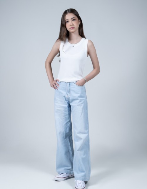 VALENTINA IWAMURA (Foto 1)