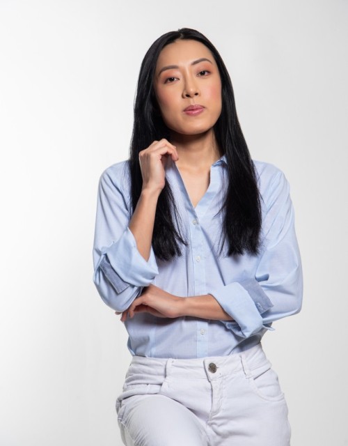 AYUMI OSHIQUIRI (Foto 2)