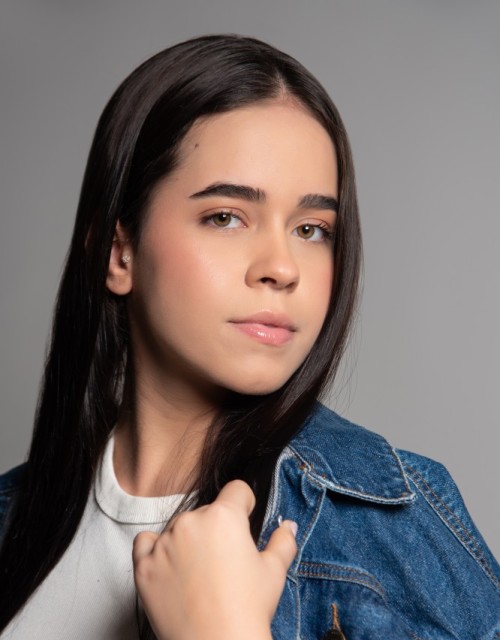 GIOVANA COUTINHO (Foto 9)