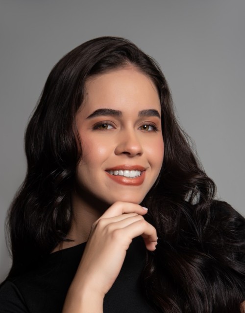 GIOVANA COUTINHO