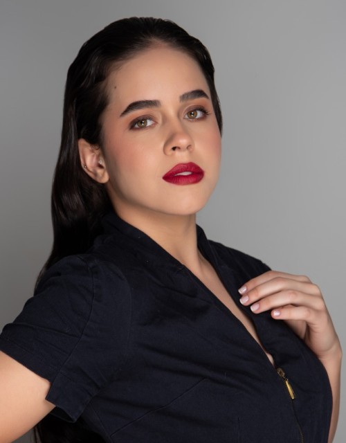GIOVANA COUTINHO (Foto 1)