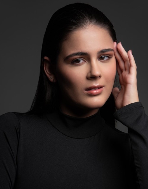 NICOLLY BRESQUI (Foto 1)