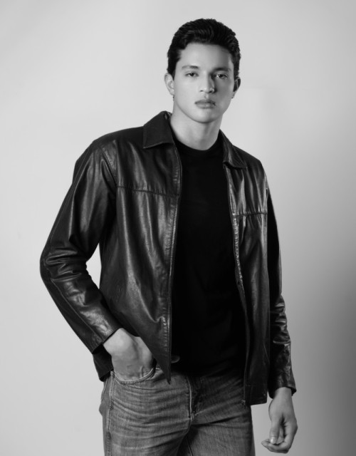 GUSTAVO OLHER (Foto 2)