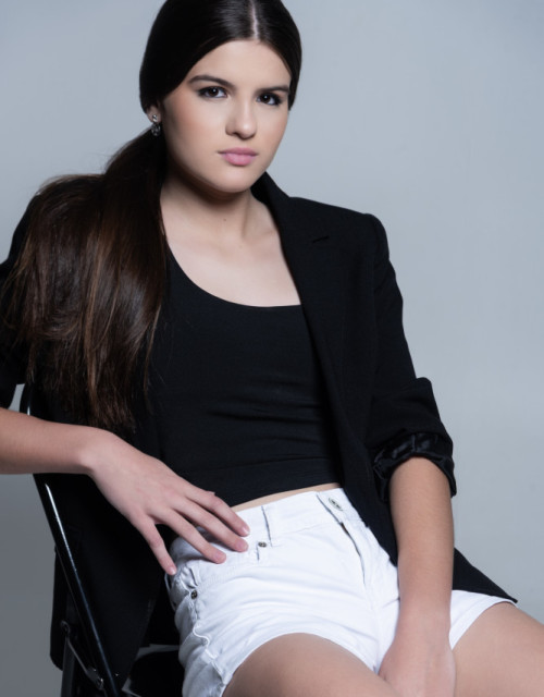 LARA CAMPOS (Foto 1)