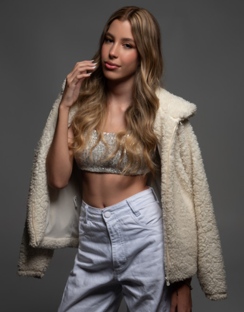 AUDREY Z (Foto 1)